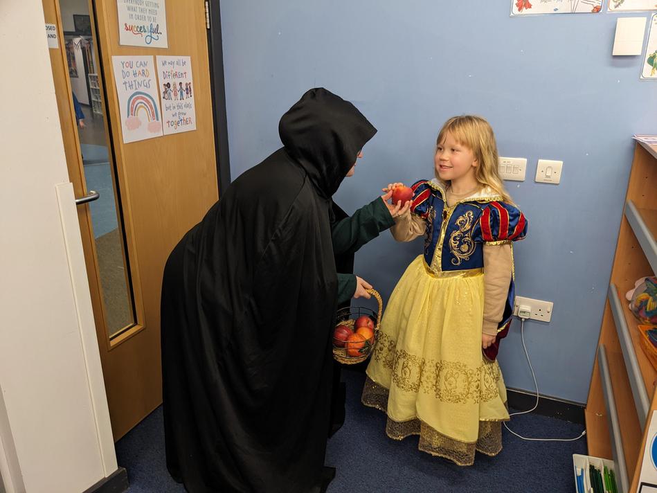 Would you like an apple?